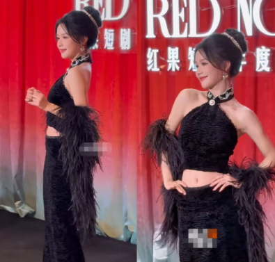 明眼人都知道不知道你们发现没有余茵虽然个子不算高，但是这次红毯居然意外露出了