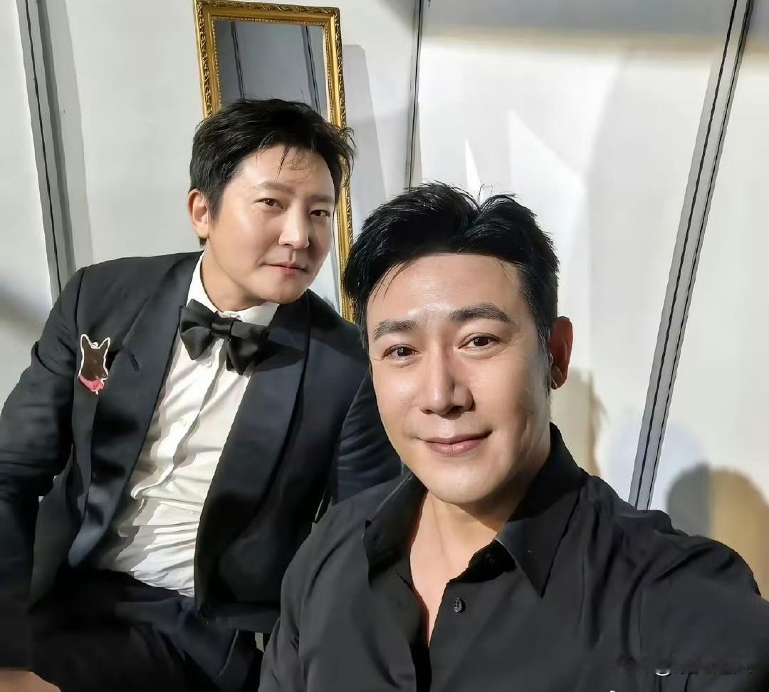 陆毅和郭京飞竟是连襟？他俩的妻子鲍蕾鲍莉是亲姐妹！陆毅182cm上海人，49岁；