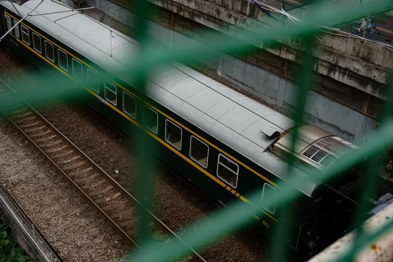 高铁动车都这么普及了，铁路部门咋还不淘汰绿皮车呢？其实绿皮车有它存在的必要。截至