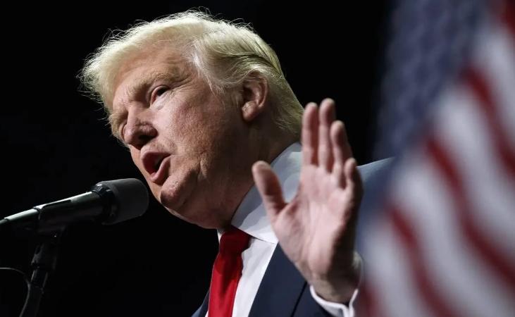 特朗普威胁要对中国加50%关税，中国外交部没废话，转手把111亿美元对台军售的账