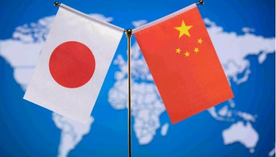 有些人把中日问题考虑的太简单了！说句不客气的，我们真正要考虑的问题不是中日战争会