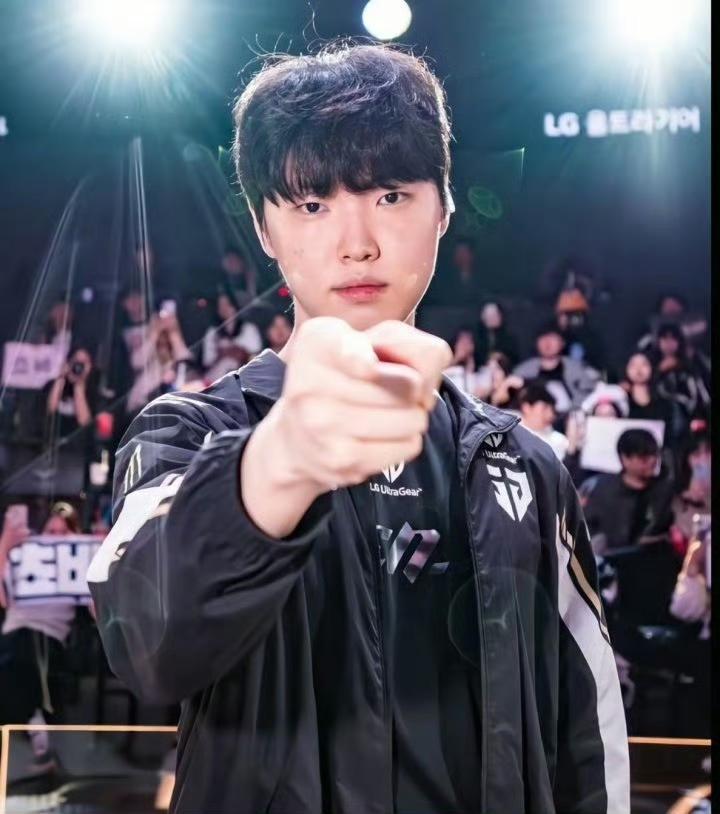 针对Faker吗？LOL即将全新改版，全新版本要上线了[捂脸哭][捂脸哭][捂脸哭]