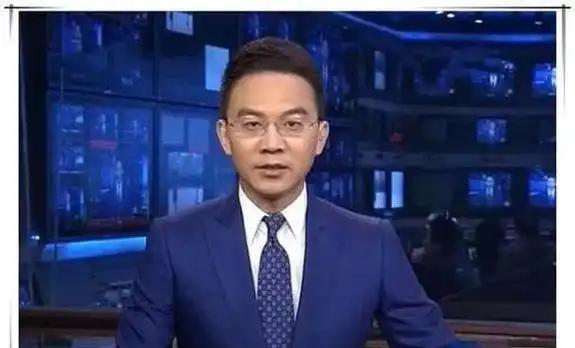离开了平台，什么都不是。这句刺耳的评价，在郎永淳身上表现得十分的明显。曾经，他是