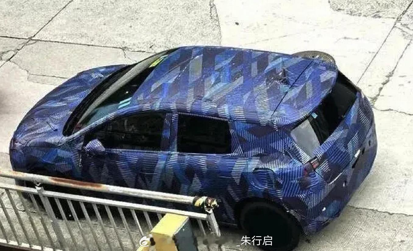全新比亚迪的伪装测试车被曝光看起来像是新款的比亚迪海鸥[滑稽笑][滑稽笑]听说它会采