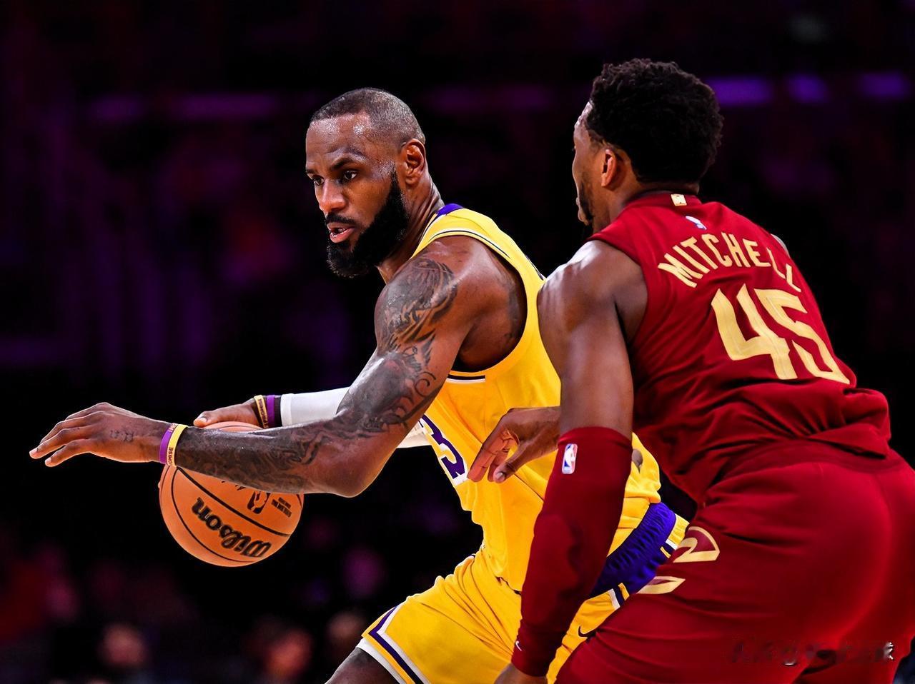 四旬老汉詹姆斯想回故乡了！近日，ESPN记者Windhorst在一档播客节目