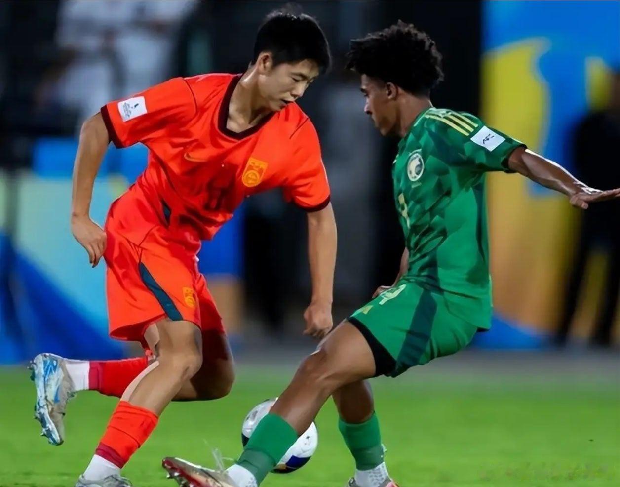 5-0掀翻沙特！国少队用一场大胜，踢出中国足球的少年狂U17亚洲杯赛场，中国国少