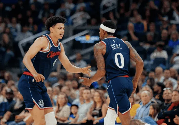 卢谈比尔本场表现:他对自己很失望,但一切都会好起来的日NBA杯的一场比赛中,快