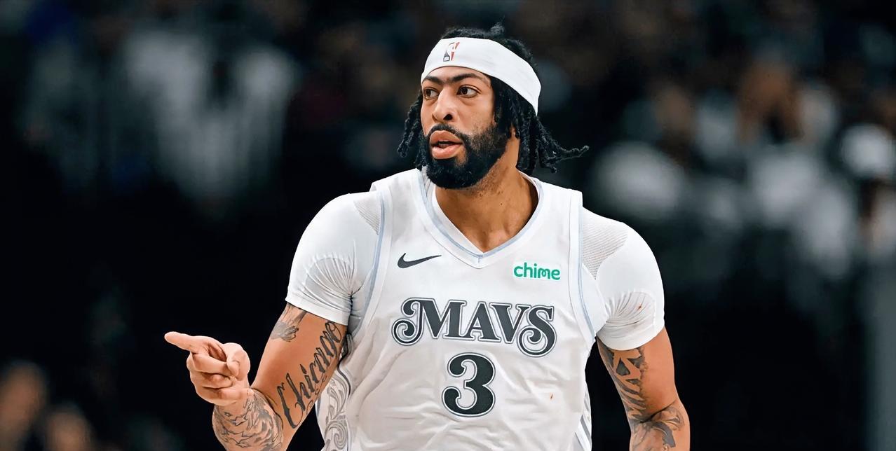 看来独行侠准备彻底开摆了，浓眉、水拉、克莱一个不留！据多名美记以及Shams报