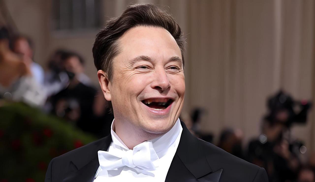 好家伙，马斯克的财富增长速度，连印钞机都追不上了！短短七天，个人财富暴增100