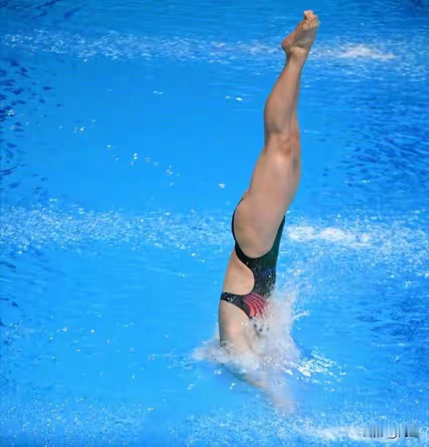 全红婵夺冠刷屏，但比金牌更戳人的是她的成长！十五运会赛场上，这位16岁天才小