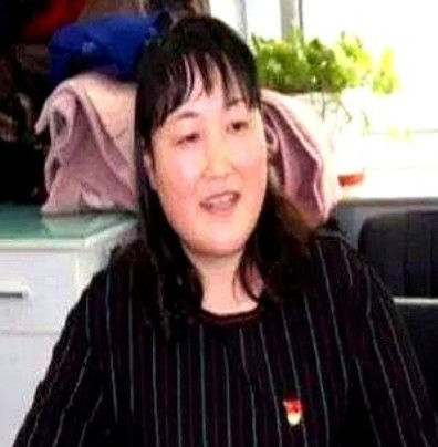 青海西宁，高中女老师将班里一男生带回家说：