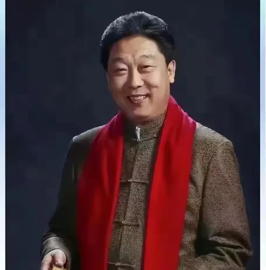 郑健勇敢的站出来批评德云社的“下三路”相声，有不少郭粉可能也没啥好讲的，就叫嚷：