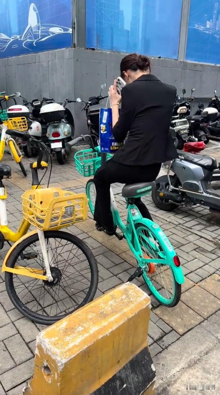 这个车在哪？快快告诉我