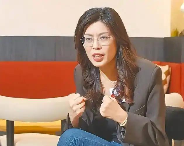 郑丽文提出两岸关系两原则赖清德螳臂挡车反对统一国民党主席当选人郑丽文星期