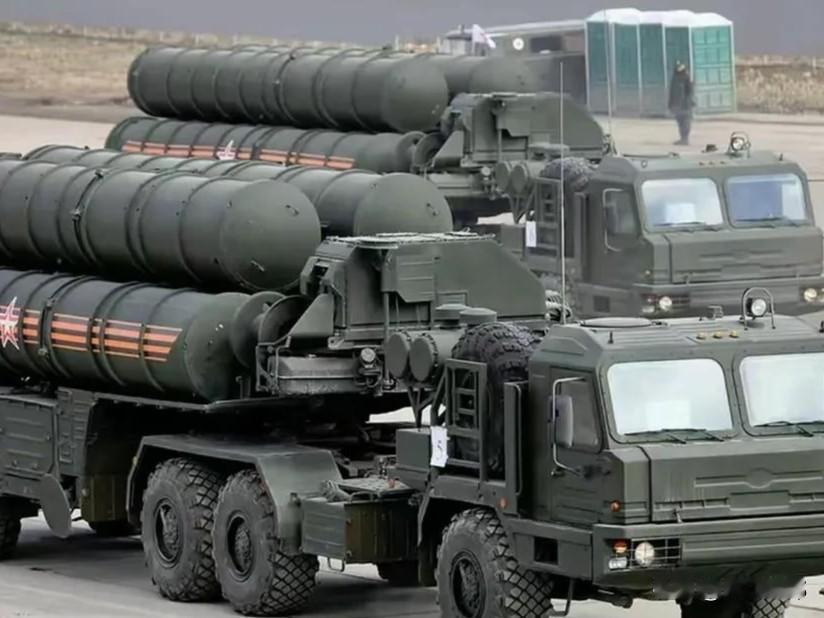 首先感谢邀请！伊朗能否抗住美国军事打击要从2个方面来看。1、如果美国选择是“