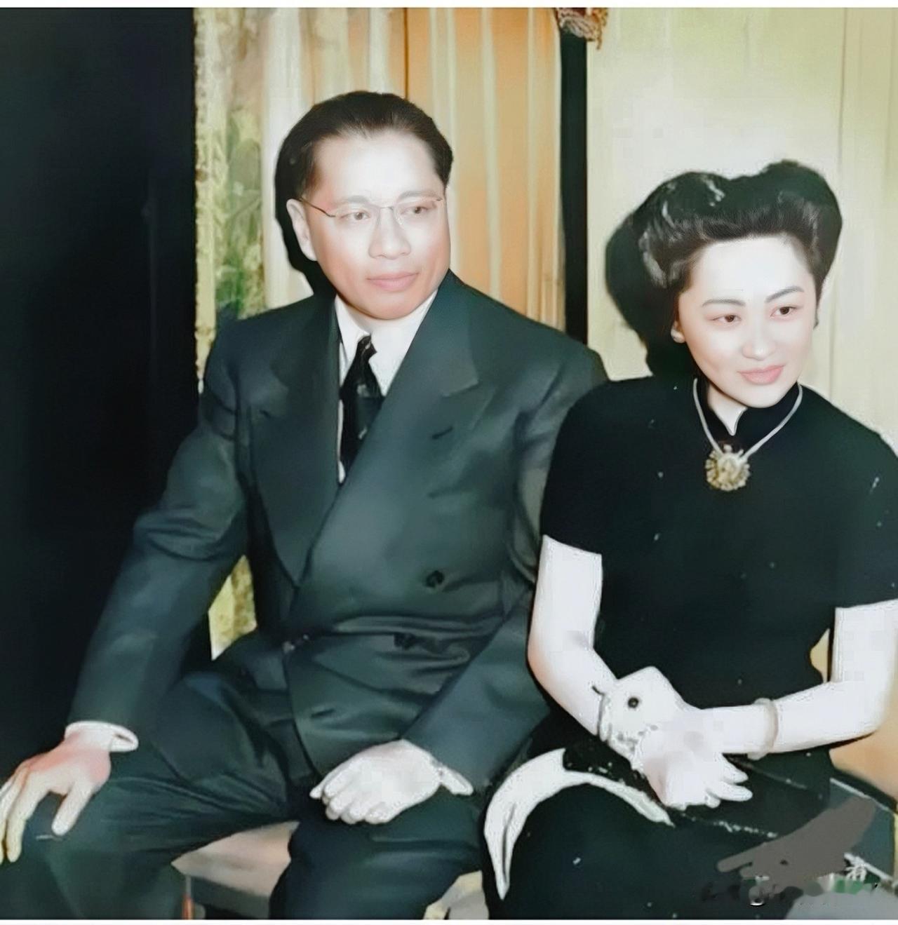 一九四五年，在美国旧金山的宋子文与他的美貌夫人张乐怡。这绝非演员所饰演，确是货真