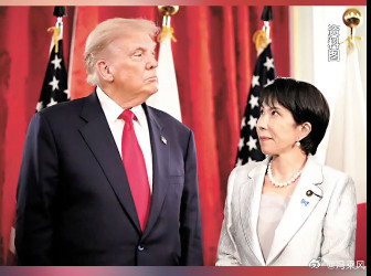 G2两个大哥刚通完话，阿特来收紧狗绳了。