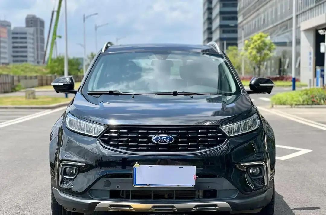 2025年中国SUV战场，福特领界S终端跌至12万，月销却直奔零？这智能先驱怎就成了市场弃儿？