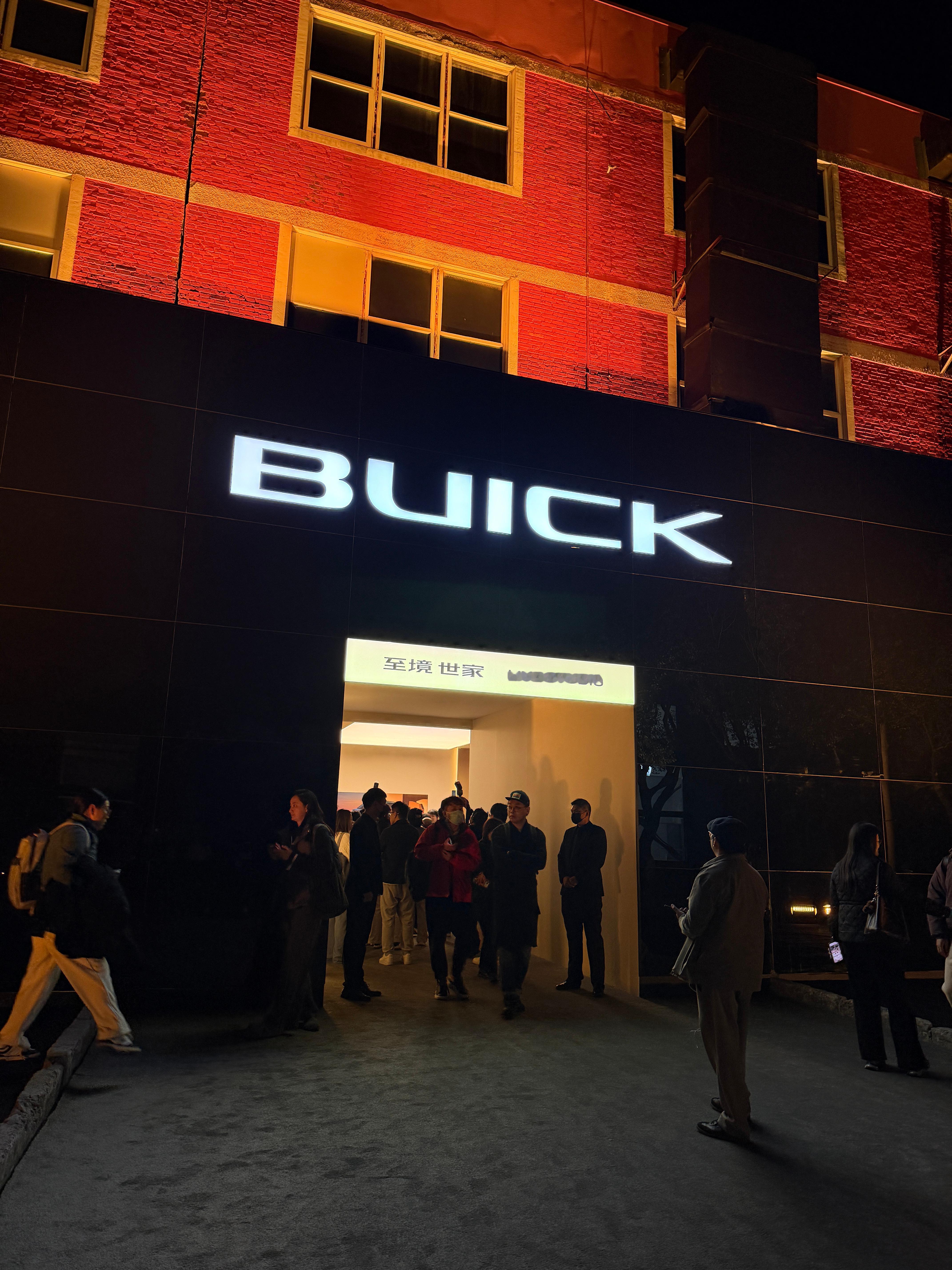 25年还没有结束，别克直接预测会成为第一，说明数据非常炸裂，远超第二。发布会上，