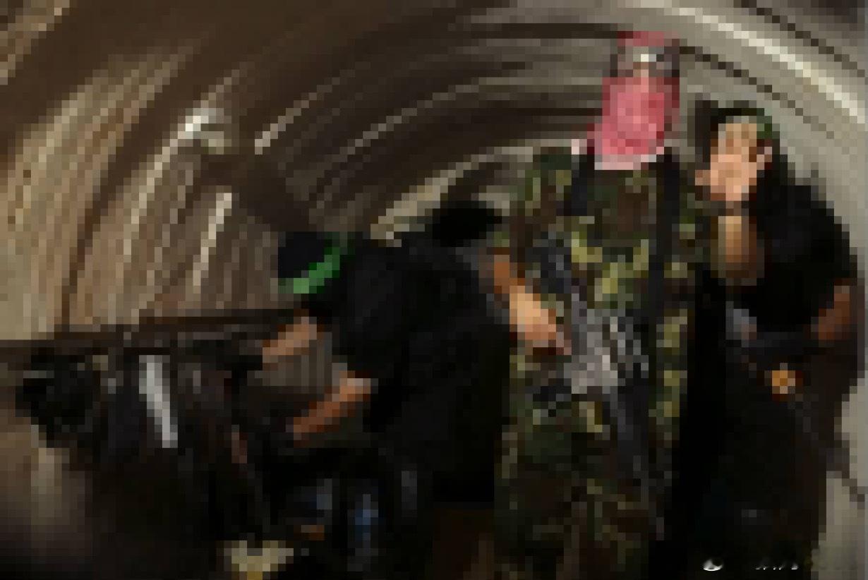 🚨以色列在拉法的困境以色列深感担忧，在拉法隧道口袋内（约有200名哈马斯恐