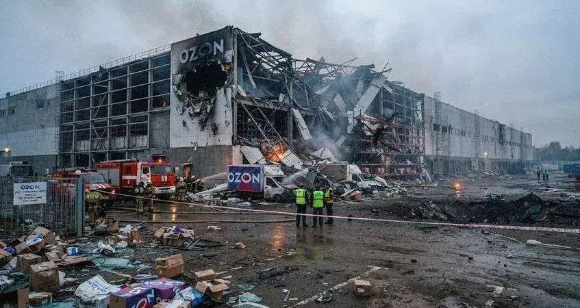 苏-57出招了！俄军发起轰炸，奥利奥工厂被炸，美国付出沉重代价俄乌冲突的攻击