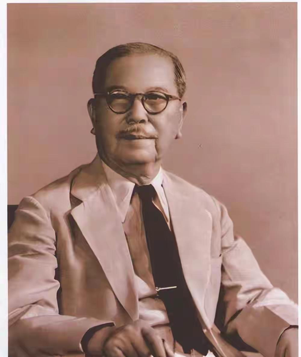 陈嘉庚当年到延安访问，毛主席主动提出带他去参观枣园，没想到他拒绝了，还直接说：我