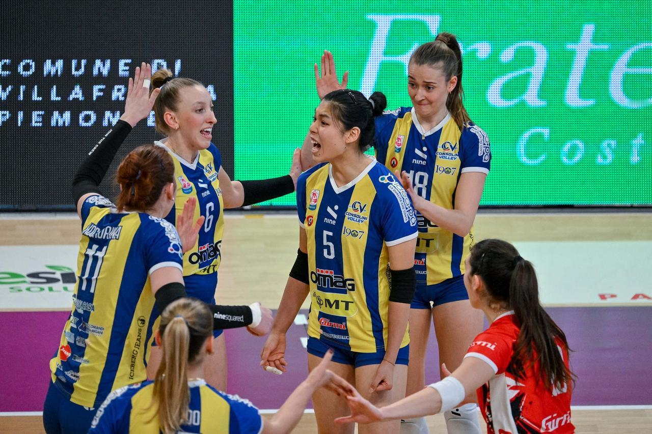 【庄宇珊10分圣乔瓦尼脱离保级区】意大利女排甲级联赛第22轮庄宇珊留洋第1