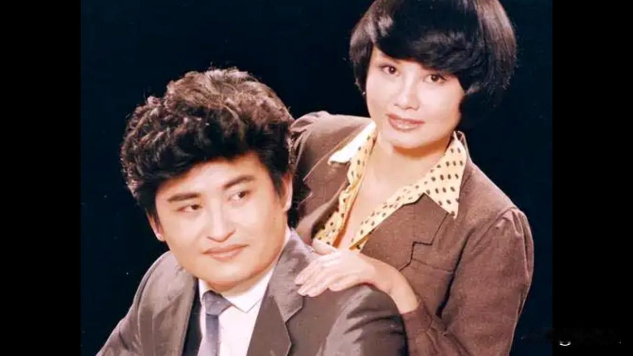 刘欢与妻子卢璐——两人相貌之差掩不住一生恩爱似胶熟悉刘欢夫妇的人，总会感慨