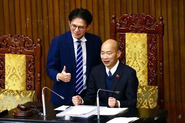 黄国昌离开了，接下来会怎么样？2月1日黄国昌正式离开台湾立法机构专心担任