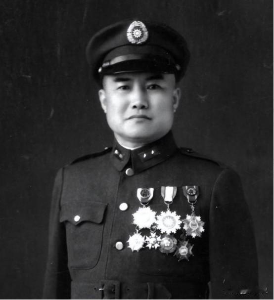 1948年，国民党中将周福成的女儿专程来到沈阳劝父亲起义。谁知，周福成勃然大怒，