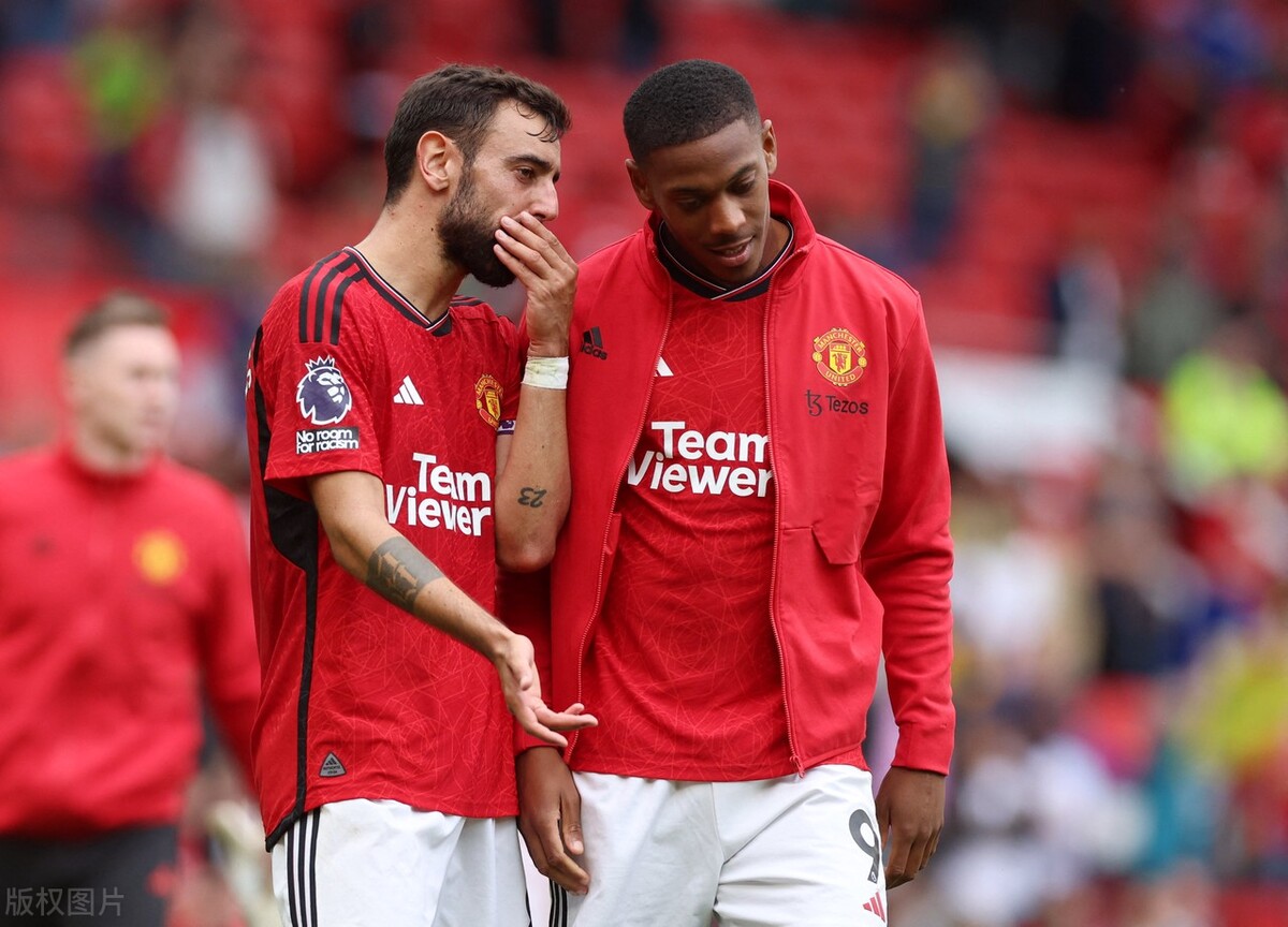 巴西后腰胖虎赛季末离队，卡里克初步拿到用人主动权，曼联葡语系小山头前景堪忧！