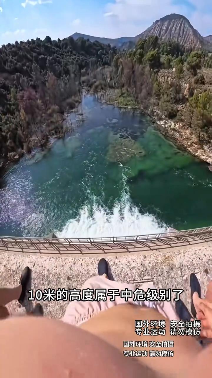 不同高度的跳水后果。·这是0米高度，一般来说并非自愿，而是因为狡猾。·接下来