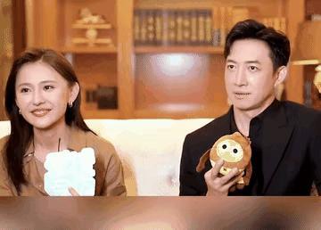 王阳作为70后，听不懂一些网络热词倒也可以理解。可热依扎作为85后，在这方面也让