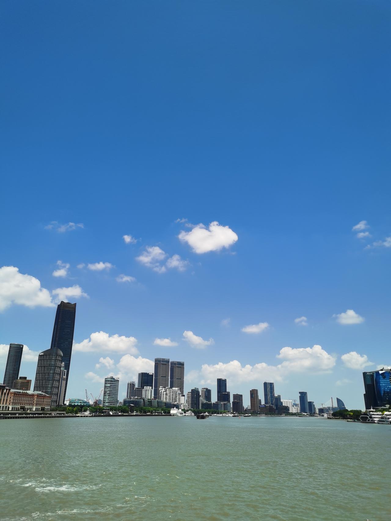 今日运势：乙巳年甲申月庚午日2025.8.29日鼠：今日谨言慎行牛：利