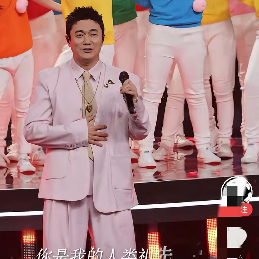 给我唱蒙圈了原词是啥来着筷子兄弟跨年忘词翻车？这波真实比完美假唱更圈粉！