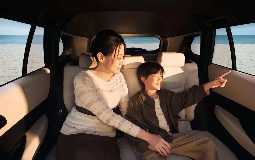 这就是赤裸裸的现实啊：电车1年电费1000元！油车1年油费10000元！电