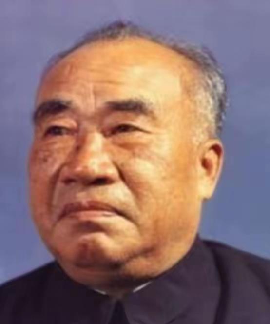 1976年，临终前的朱老总对她的妻子康克清调侃道：“我这辈子没有什么遗憾的，就是