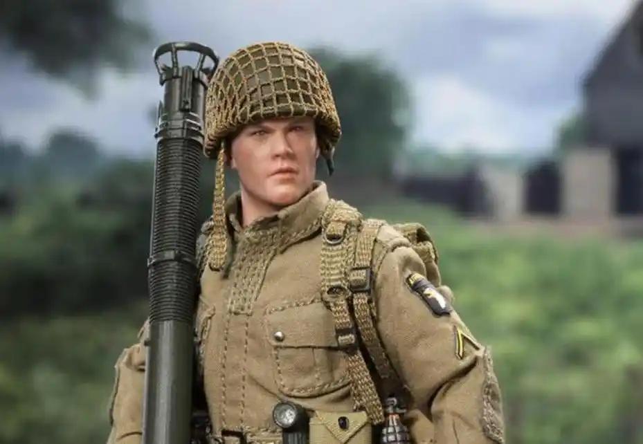 二战的时候，为啥美军要在钢盔上加一层渔网呢？这渔网可不得了，至少救了10万美军。