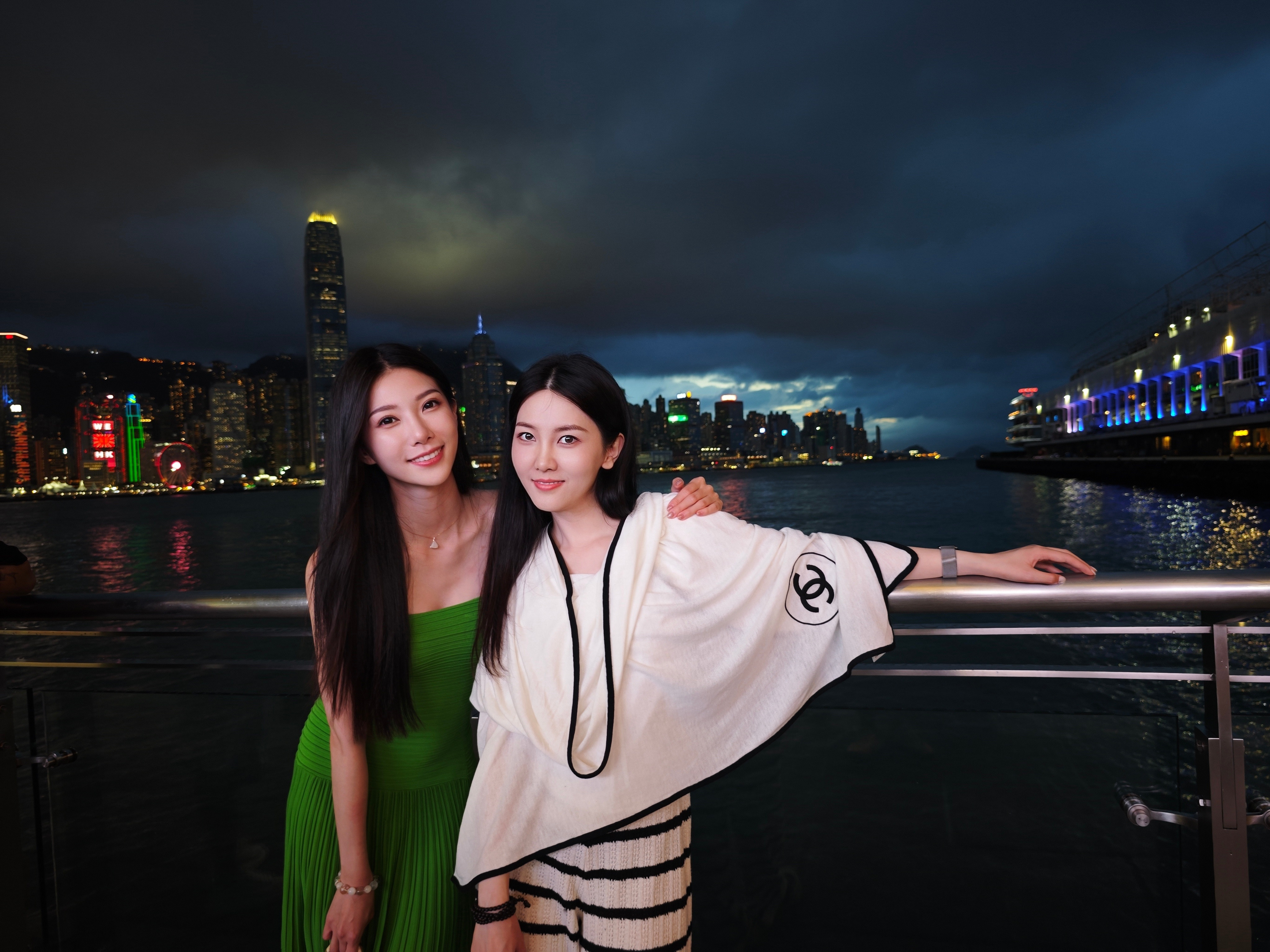 深夜放毒，我在香港狠“香”你！！！​​​