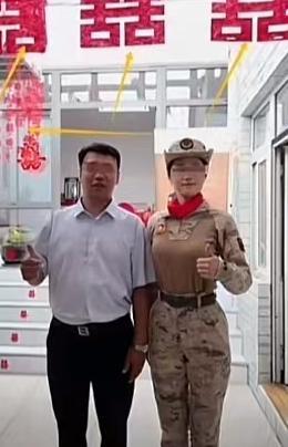 “参加个婚礼有必要穿成这样吗？是想炫耀啥？”九三受阅女兵穿制服参加婚礼，被网友骂