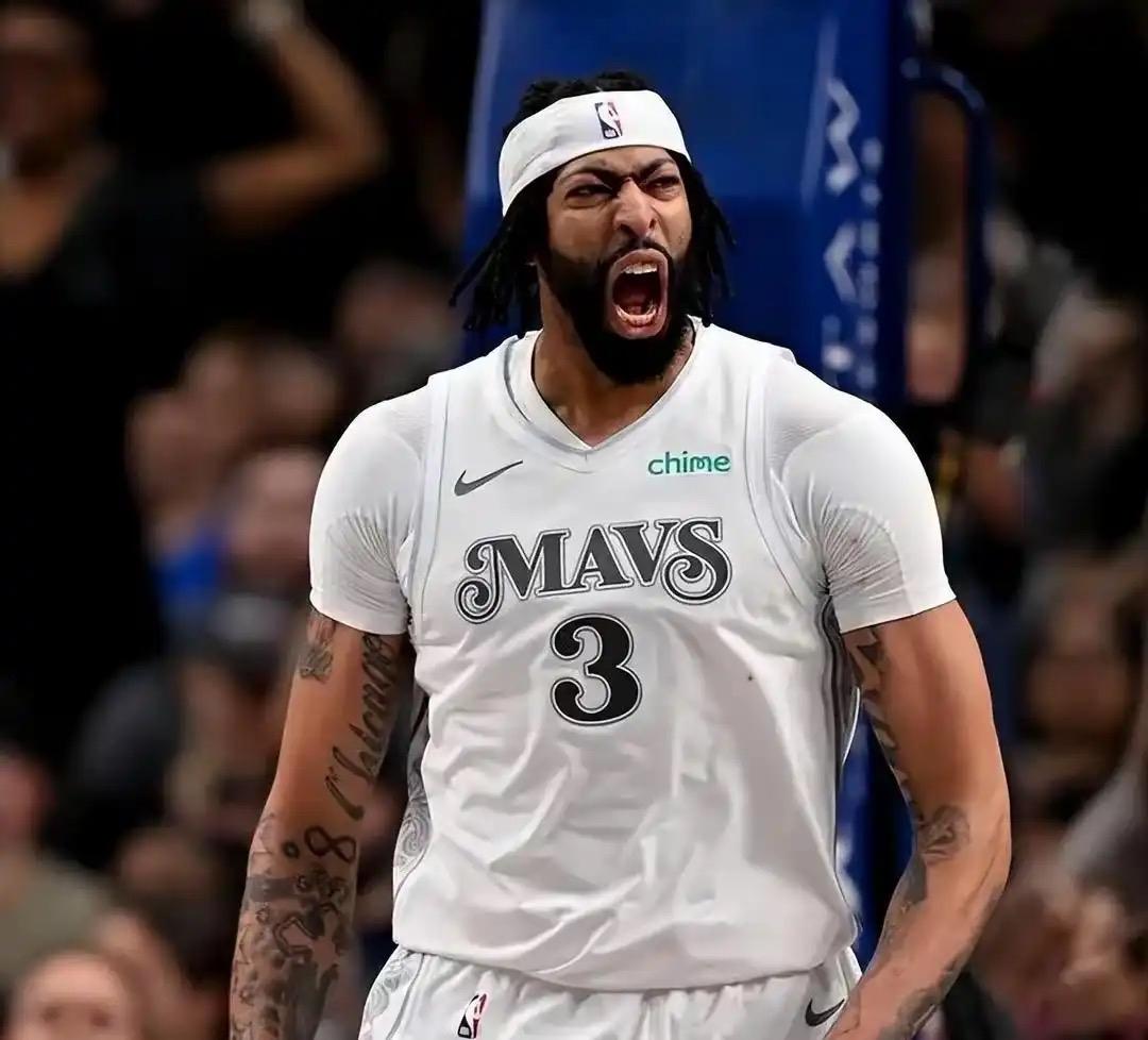 戴维斯会不会是压垮独行侠的最后一根稻草？戴维斯本赛季场均得到20.4分11.