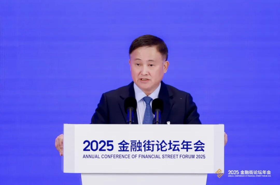 潘功胜: 还完款后个人征信可修复, 明年初执行