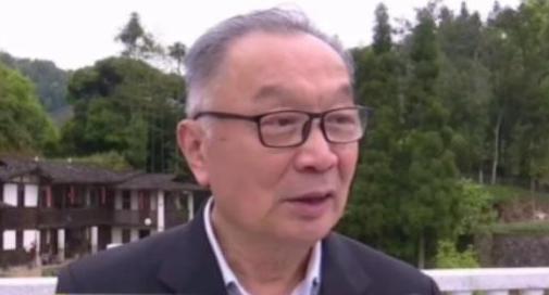 温铁军一语惊人：“我们为什么一定要走西方那条老路呢？把农民都赶进城，在城市搞低收