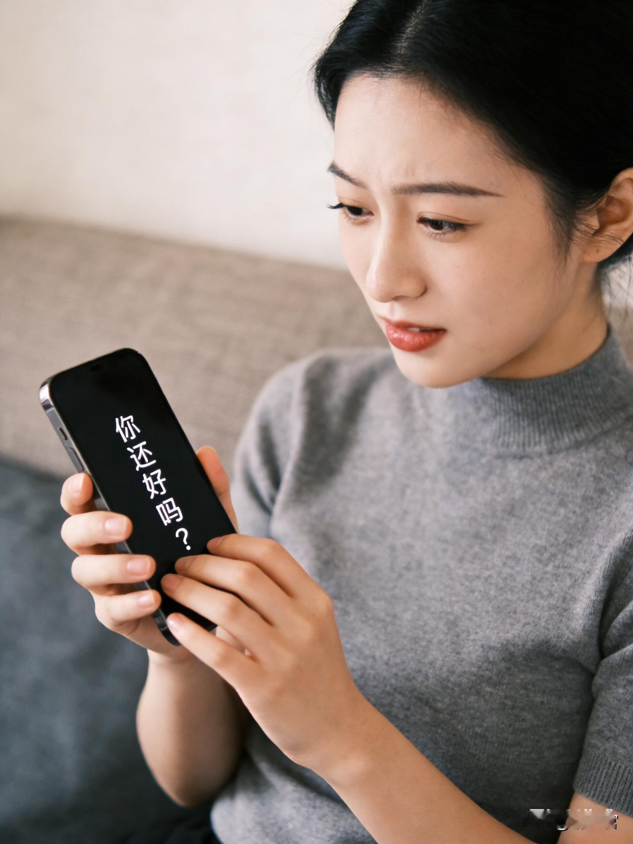 女人真心喜欢你逃不开这10个表现别傻傻看不懂1. 对你话超多，再忙都