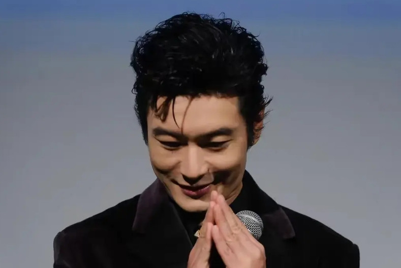 黄晓明都47岁了，考博有什么用呢？还真有用。我们同事说，她妹夫都50多岁