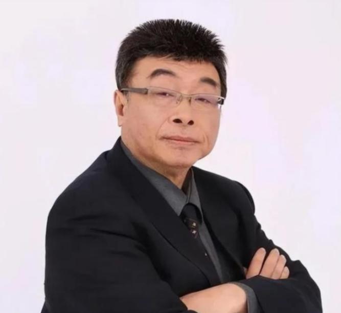 台湾知名评论员邱毅最近的一句话引发了广泛关注：“倘若中国人民解放军踏上台湾的土地