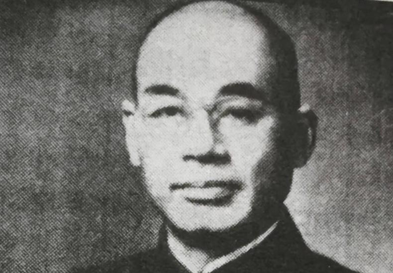 1954年，开国大将陈赓带着一位国军中将来见毛主席，毛主席大笑道“不用介绍了，当