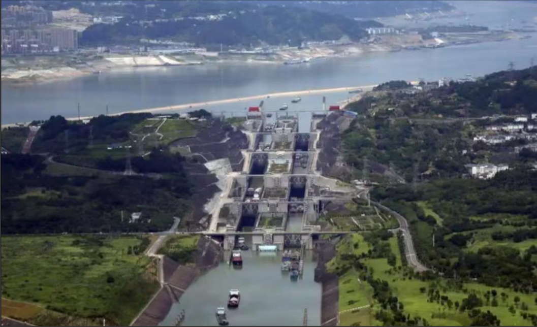 三峡大坝“账本”曝光：运行了20余年，2500亿投入如今回本了吗？当年的三