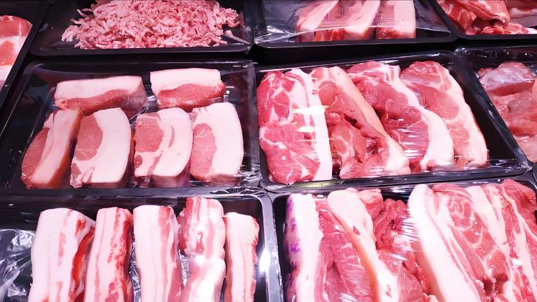 怒了！猪价跌成这样，这轮猪价的底，我只是想问一句：凭什么？凭什么让最勤劳、最老实