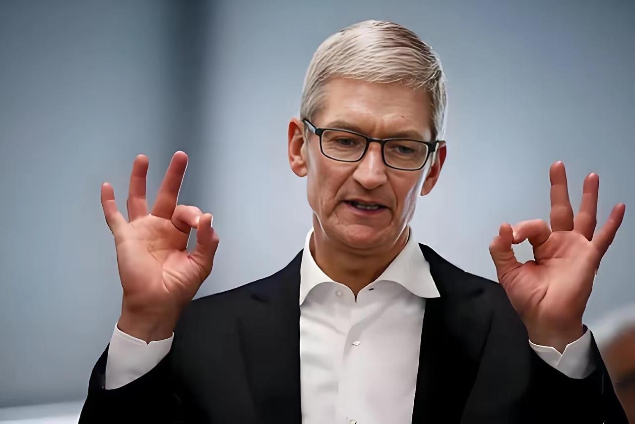 库克卸任苹果CEO转任董事长，但苹果供应链也正从中国大陆撤退了。苹果手机在中